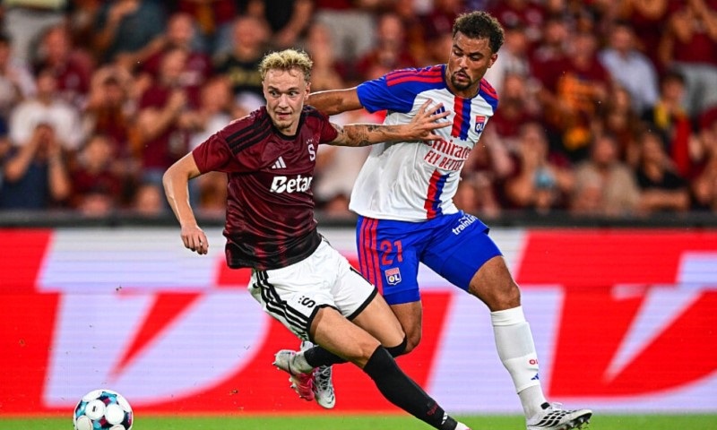 Soi kèo phạt góc Lyon vs Sparta Prague, 2h00 ngày 12/8 - Ảnh 1