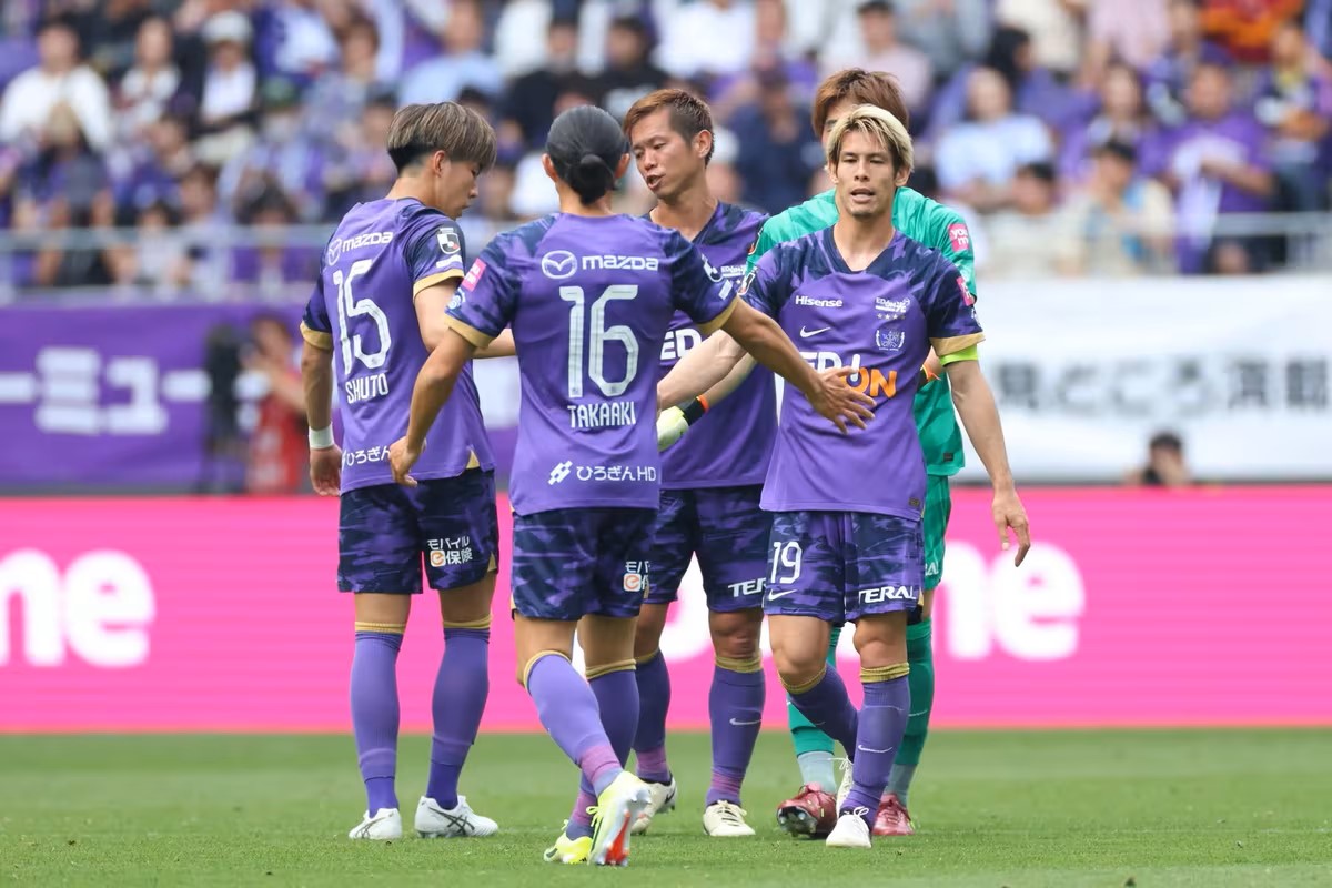 Nhận định, Soi kèo Urawa Red Diamonds vs Sanfrecce Hiroshima 17h00 ngày 15/8: Đại chiến xứ anh đào - Ảnh 1