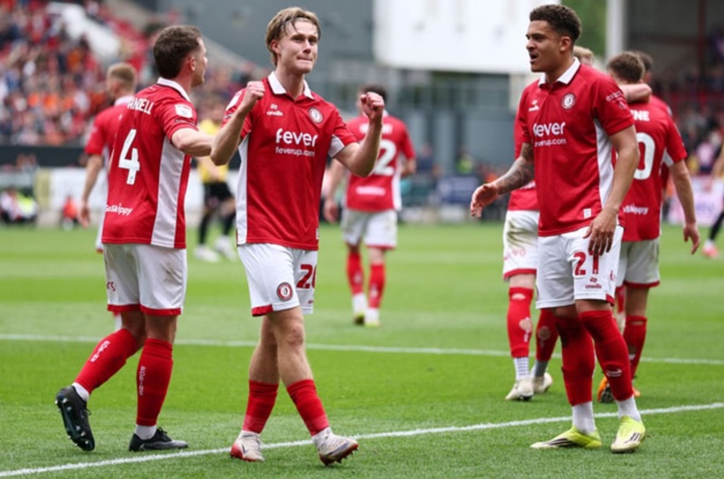 Nhận định, Soi kèo Bristol vs Millwall 21h00 ngày 15/8: Khúc dạo đầu thận trọng - Ảnh 1