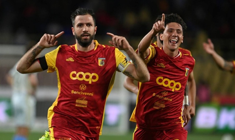 Nhận định, Soi kèo Vicenza vs Catanzaro 1h30 ngày 22/08: Cân tài cân sức - Ảnh 1