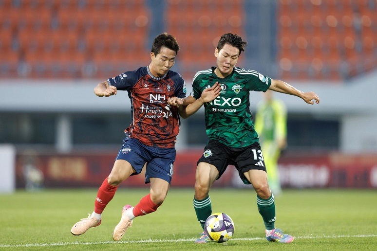 Nhận định, Soi kèo Gimcheon vs Jeonbuk 17h00 ngày 25/8: Khẳng định bản lĩnh - Ảnh 1