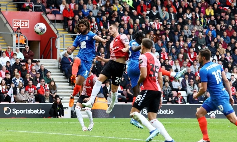 Soi kèo phạt góc Birmingham vs Southampton, 2h00 ngày 2/9 - Ảnh 1