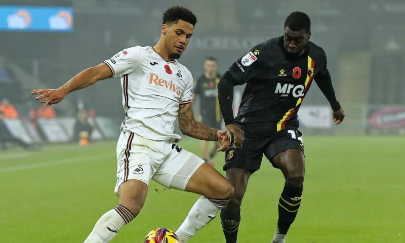 Soi kèo phạt góc Swansea vs Watford, 1h45 ngày 2/9 - Ảnh 1