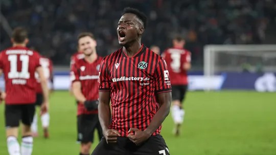 Nhận định, Soi kèo Hannover vs Karlsruher 23h30 ngày 4/9: Tiếp đà thăng hoa - Ảnh 1