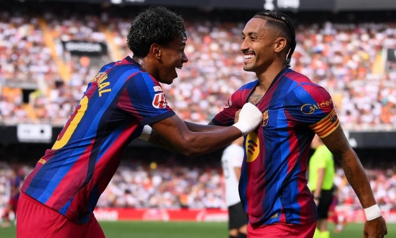 Soi kèo phạt góc Barcelona vs Feyenoord, 23h45 ngày 9/9 - Ảnh 1