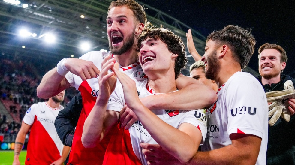 Nhận định, Soi kèo Excelsior vs Utrecht 17h15 ngày 13/9: Khách nhỉnh hơn - Ảnh 1