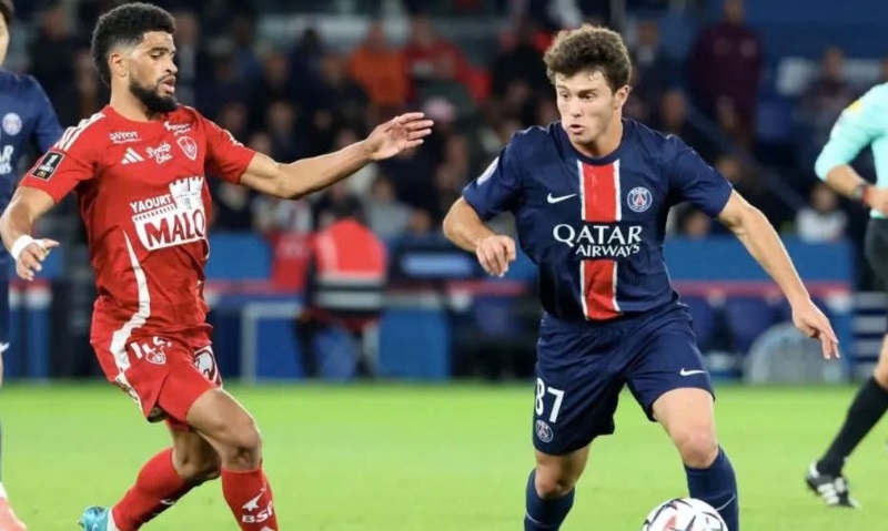 Soi kèo phạt góc Brest vs PSG, 01h45 ngày 14/9 - Ảnh 1