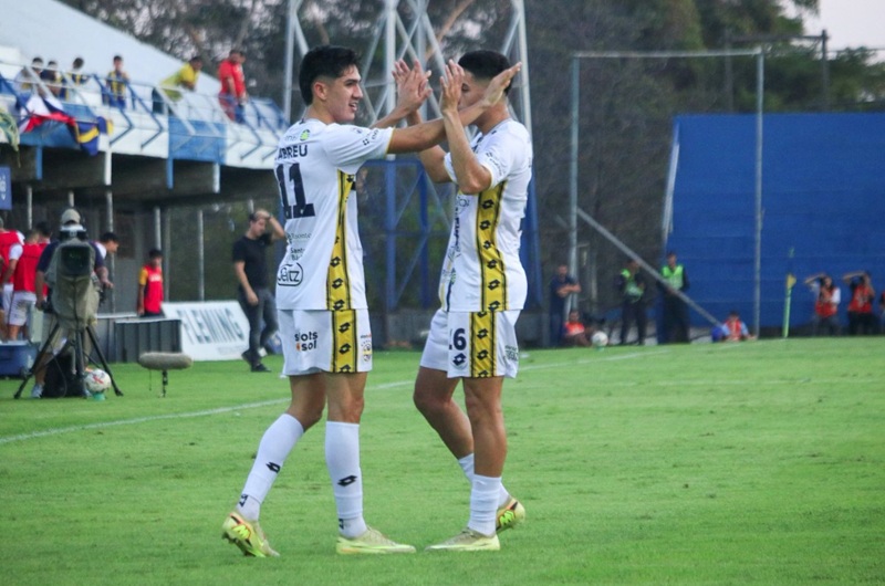 Nhận định, Soi kèo Sportivo Trinidense vs Sportivo Luqueno 03h00 ngày 06/10: Thế trận cởi mở - Ảnh 1