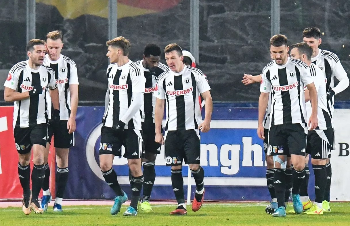 Nhận định, Soi kèo CFR Cluj vs Universitatea Cluj 00h30 ngày 9/10: Rực lửa Derby - Ảnh 4