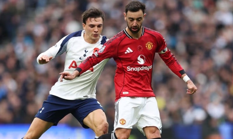 Soi kèo phạt góc MU vs Tottenham, 23h30 ngày 10/10 - Ảnh 1
