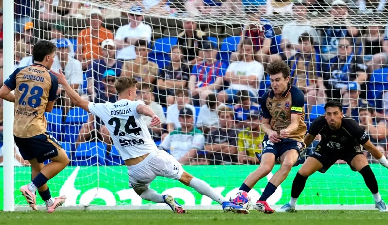 Nhận định, Soi kèo Central Coast Mariners vs Newcastle Jets 15h40 ngày 17/10: Khai hỏa tưng bừng - Ảnh 1