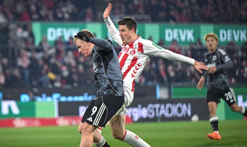 Soi kèo phạt góc Eintracht Frankfurt vs Koln, 01h30 ngày 17/10 - Ảnh 1