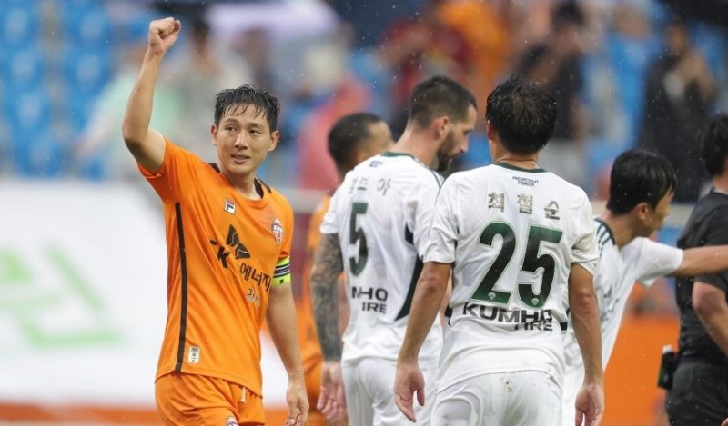 Nhận định, Soi kèo Jeonbuk vs Jeju 12h00 ngày 18/10: Náo loạn thành Jeonju - Ảnh 1