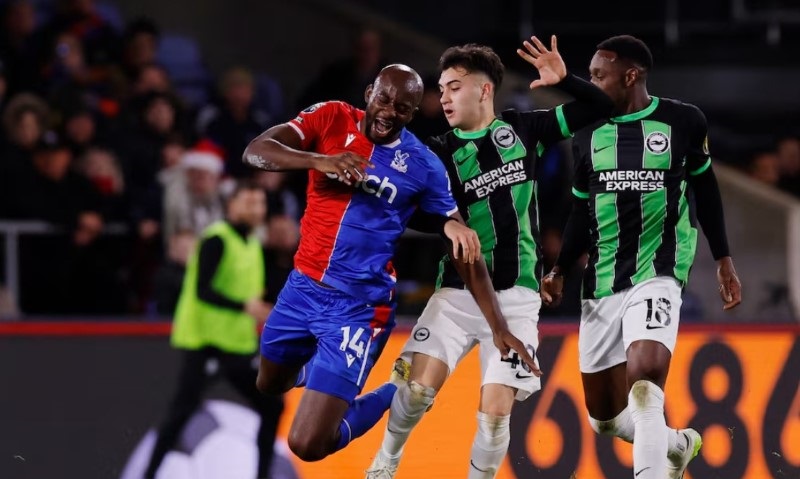 Soi kèo phạt góc Brighton vs Crystal Palace, 20h00 ngày 18/10 - Ảnh 1