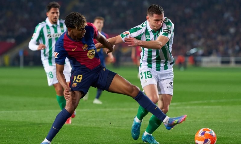 Soi kèo phạt góc Real Betis vs Barcelona, 23h30  ngày 17/10 - Ảnh 1