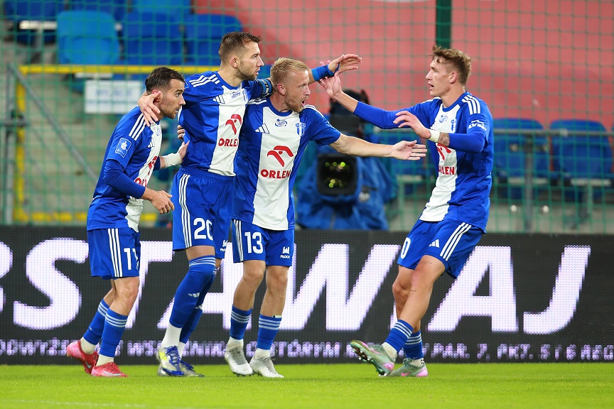 Nhận định, Soi kèo Wisla Plock vs Radomiak Radom 00h00 ngày 20/10: Ngoi lên nhóm trên - Ảnh 2