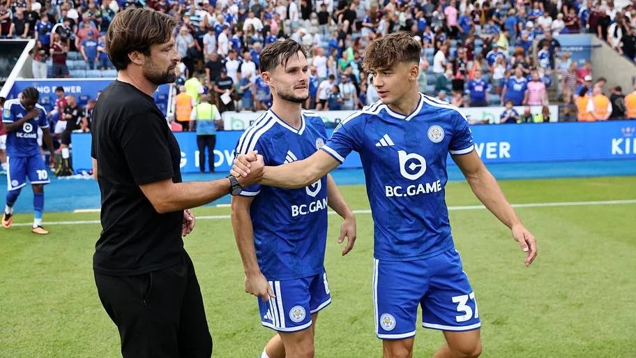 Nhận định, Soi kèo Bromley vs Leicester 01h45 ngày 21/10: Chênh lệch đẳng cấp - Ảnh 1