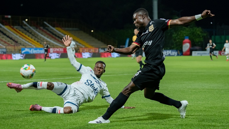Nhận định, Soi kèo Bogota vs Fortaleza 06h15 ngày 21/10: Khách tràn đầy tự tin  - Ảnh 1