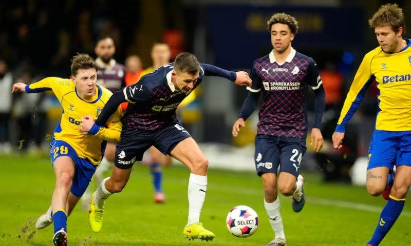 Soi kèo phạt góc Randers vs Brondby, 00h00 ngày 24/10 - Ảnh 1