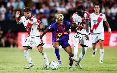 Barcelona mất ngôi đầu La Liga sau trận hòa với Vallecano