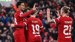 Kết quả bóng đá hôm nay 1/12: Liverpool hủy diệt bé hạt tiêu LASK
