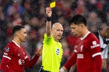 Liverpool lo sợ trọng tài 'điệp viên' khi gặp MU