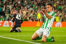 Antony lập siêu phẩm, Betis rộng đường vào chung kết cúp C3