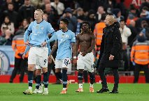 Thua Liverpool, cơ hội đăng quang của Man City chỉ còn 4,4%