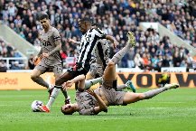 Soi kèo phạt góc Newcastle vs Tottenham, 3h15 ngày 03/12