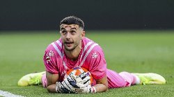 Joan Garcia sắp trở thành thủ môn số 1 của Barca