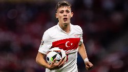 Guler sánh ngang Ronaldo và Rooney