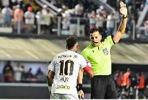 Neymar nguy cơ bị treo giò 12 trận