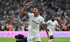 3 đại gia Saudi Arabia tranh chữ ký của Greenwood