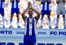 Luuk de Jong tái xuất đầy bất ngờ trong màu áo Porto