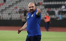 HLV đội bóng hàng đầu Serbia đột tử ngay giữa trận đấu