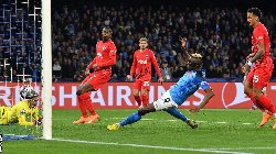 Soi kèo phạt góc Napoli vs Frankfurt, 0h45 ngày 05/11