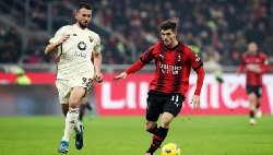 Soi kèo phạt góc AC Milan vs AS Roma, 3h ngày 06/02