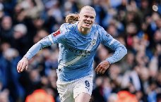Haaland chạm mốc 12 hat-trick trong màu áo Man City