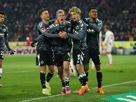 Soi kèo phạt góc Frankfurt vs Koln, 22h30 ngày 05/04