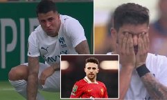 Neves và Cancelo bật khóc trong phút mặc niệm Diogo Jota