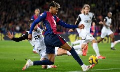 Soi kèo phạt góc Valencia vs Barcelona, 21h15 ngày 6/9