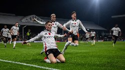 Kết quả bóng đá hôm nay 5/11: Fulham thắng nghẹt thở Brentford