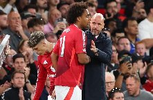 Tiết lộ sốc, Ten Hag không hề muốn chiêu mộ Zirkzee