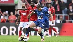 Nhận định, Soi kèo La Louviere vs Dender EH 2h45 ngày 6/12: Bất phân thắng bại