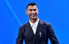 Ronaldo lấn sân công nghệ, đầu tư vào đối thủ của ChatGPT