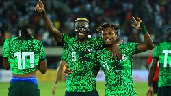 ĐT Nigeria cân bằng kỷ lục của Ai Cập tại AFCON