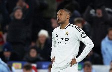 Hàng triệu CĐV ký đơn yêu cầu Mbappé rời Real Madrid