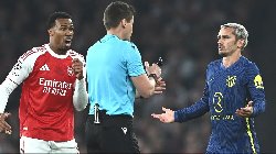 Vì sao Atletico Madrid bị từ chối phạt đền trước Arsenal?