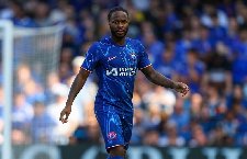 Sterling khiến Chelsea đau đầu với yêu cầu bồi thường 20 triệu bảng