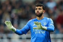 David Raya là vấn đề lớn với HLV Mikel Arteta và Arsenal